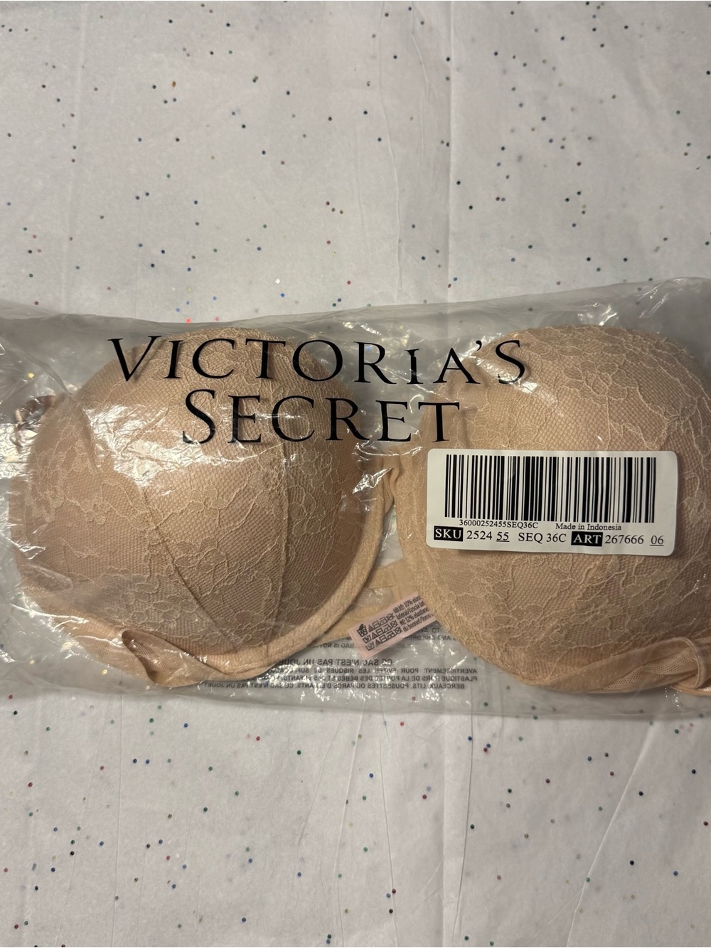 NWT Victoria's Secret Nude Lace Push-Up Bra